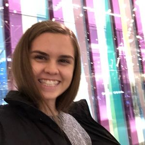 Meet your Posher, Julia